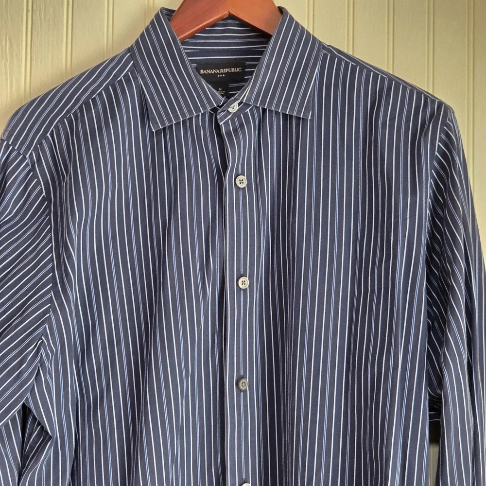 Banana Republic Dress‎ Shirt Mens Medium Blue Stripe Regular Fit Long Sleeve